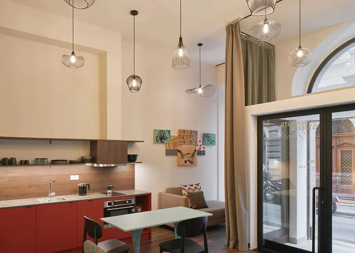 Urbanauts Minelli 4*