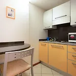 Urbanauts Minelli Aparthotel 4*