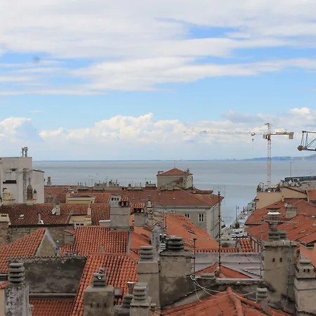 Urbanauts Minelli 4*