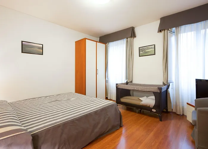 Aparthotel Urbanauts Studios Minelli 4*