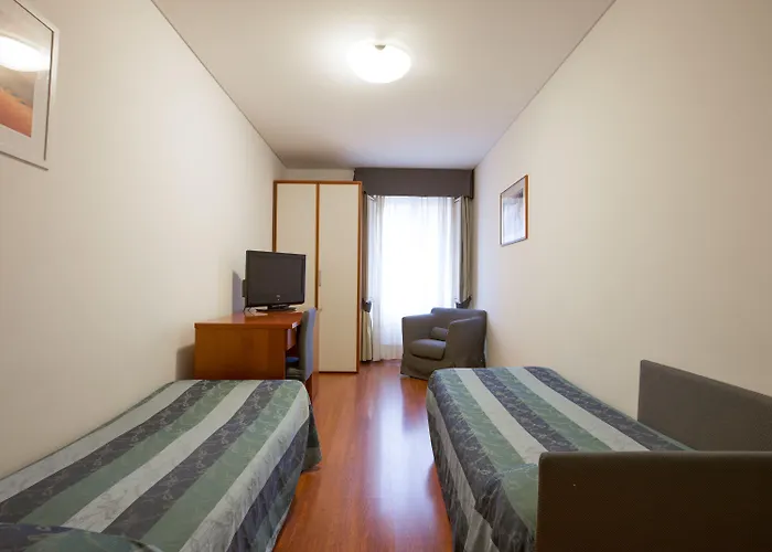 Urbanauts Studios Minelli 4*