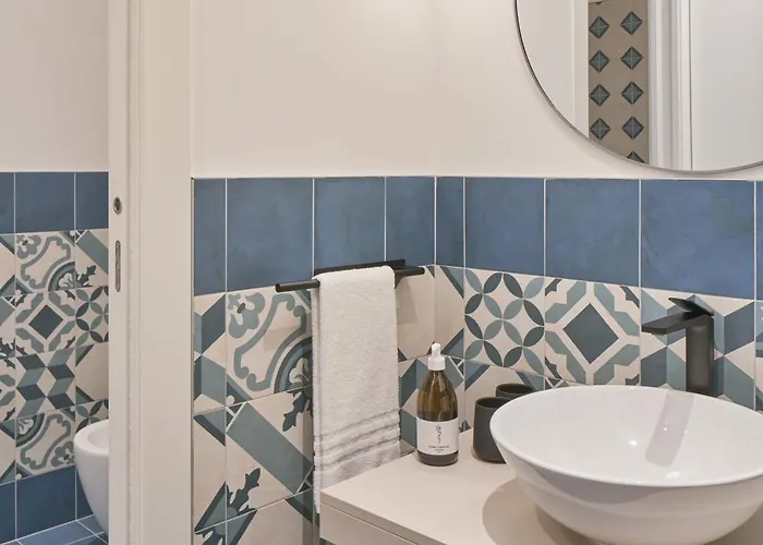 Urbanauts Studios Minelli Aparthotel 4*